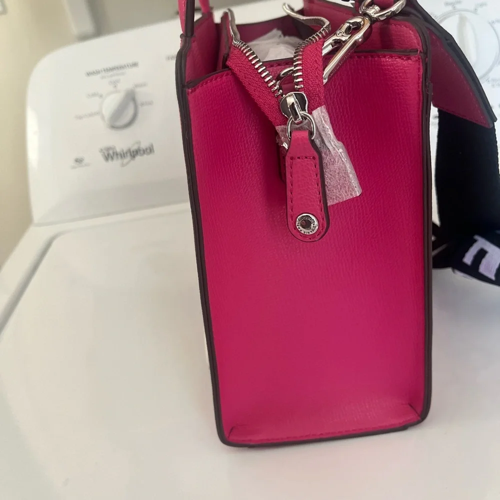 NWT hot pink Karl Lagerfeld Pink Tote with Iconic Characters choupette - Picture 3 of 4